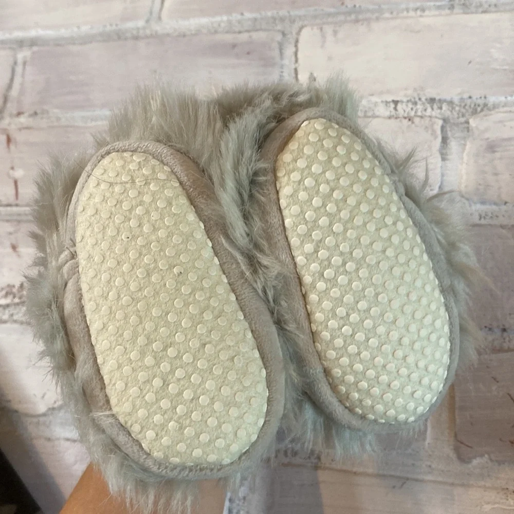 Baby Zara Mini Sherpa lace up shoes & gray fur boots bundle!!